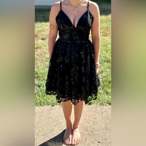 Berlinnovo, Size 6, Black, A-Line V-neck Pleating Homecoming Dress